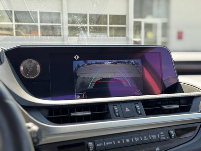 used 2019 Lexus ES 350 car, priced at $26,289