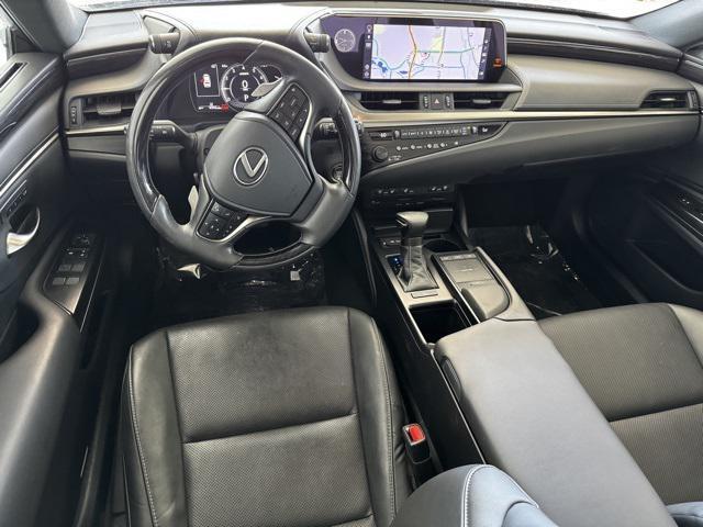 used 2019 Lexus ES 350 car, priced at $26,289