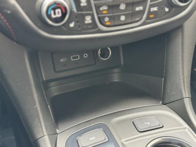 used 2022 Chevrolet Equinox car, priced at $26,698