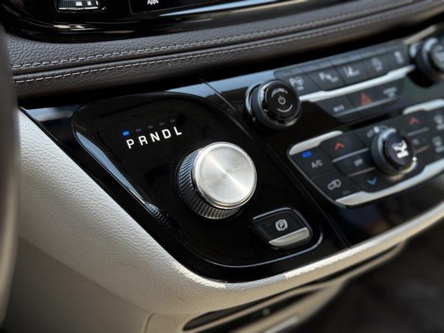 used 2021 Chrysler Pacifica car, priced at $28,985