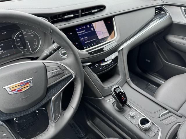 new 2025 Cadillac XT5 car, priced at $55,215