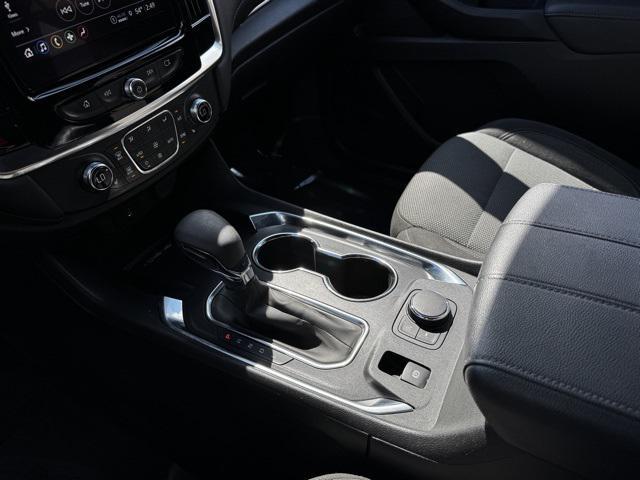 used 2022 Chevrolet Traverse car, priced at $31,990