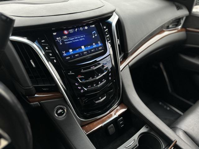 used 2020 Cadillac Escalade ESV car, priced at $38,599