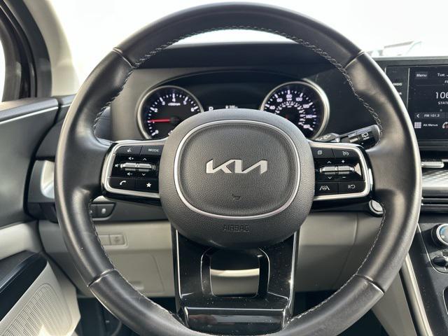 used 2023 Kia Carnival car, priced at $31,498