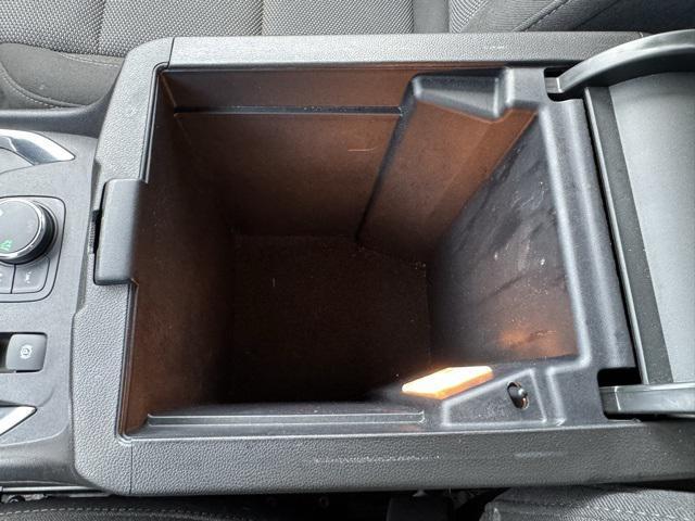 used 2023 Chevrolet Traverse car, priced at $26,499