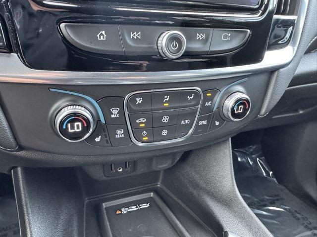 used 2023 Chevrolet Traverse car, priced at $26,499