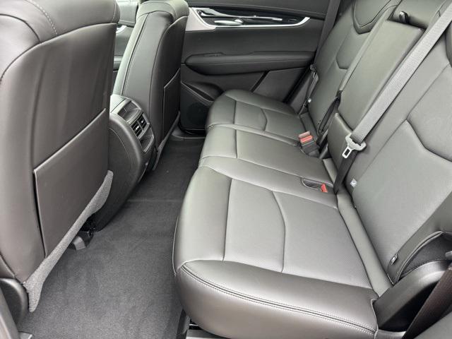 new 2025 Cadillac XT5 car, priced at $54,090