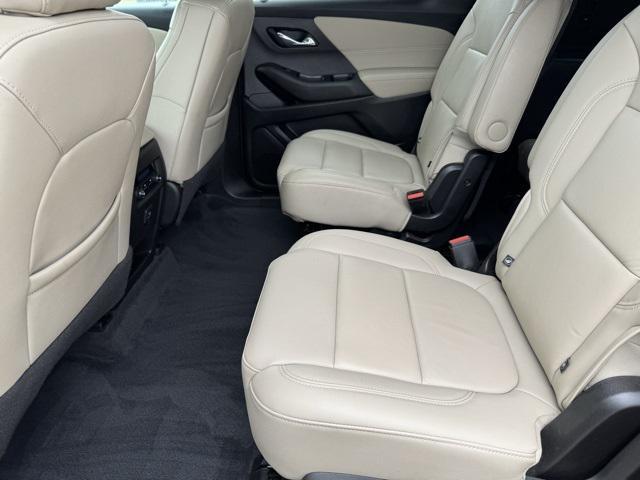 used 2022 Chevrolet Traverse car, priced at $31,995