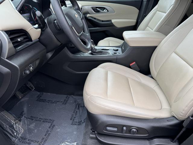 used 2022 Chevrolet Traverse car, priced at $31,995