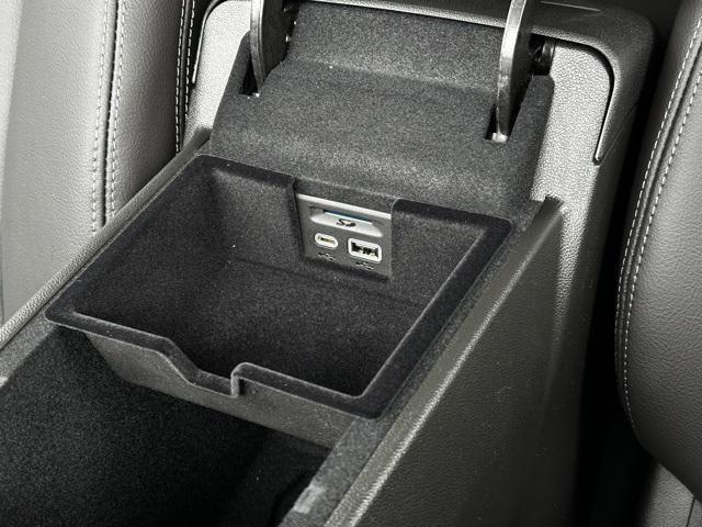 new 2025 Cadillac XT5 car, priced at $48,085