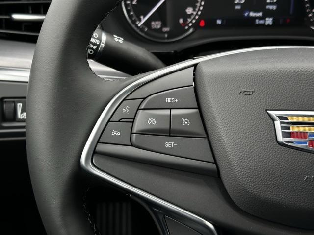 new 2025 Cadillac XT5 car, priced at $48,085