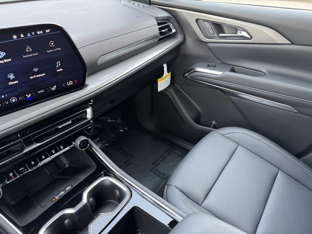 new 2026 Chevrolet Traverse car, priced at $46,920