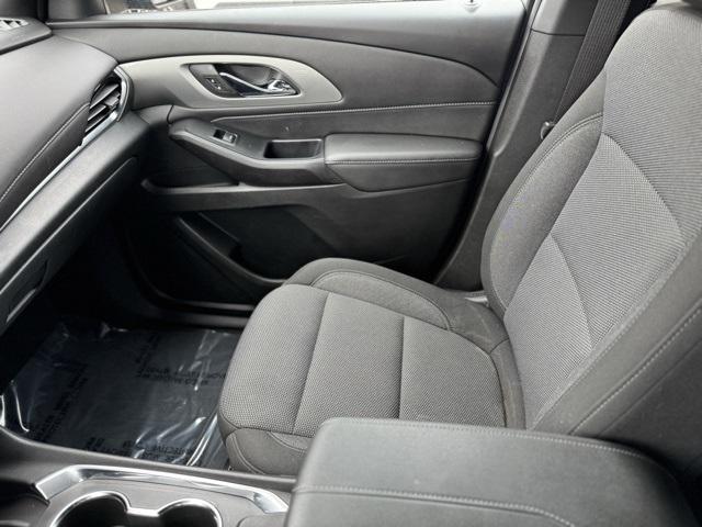 used 2022 Chevrolet Traverse car, priced at $33,890