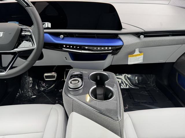 new 2025 Cadillac OPTIQ car, priced at $55,615