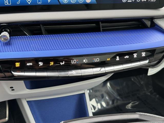 new 2025 Cadillac OPTIQ car, priced at $55,615