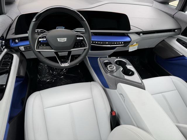 new 2025 Cadillac OPTIQ car, priced at $55,615