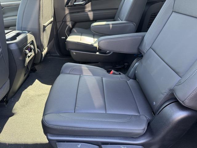 new 2025 Chevrolet Suburban car, priced at $1,842,000