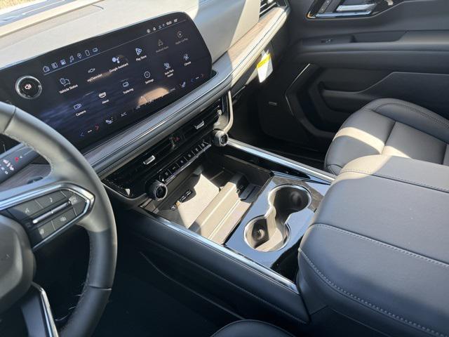new 2025 Chevrolet Suburban car, priced at $1,842,000