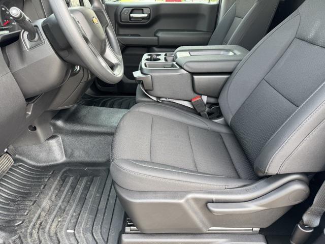 new 2025 Chevrolet Silverado 1500 car, priced at $40,465
