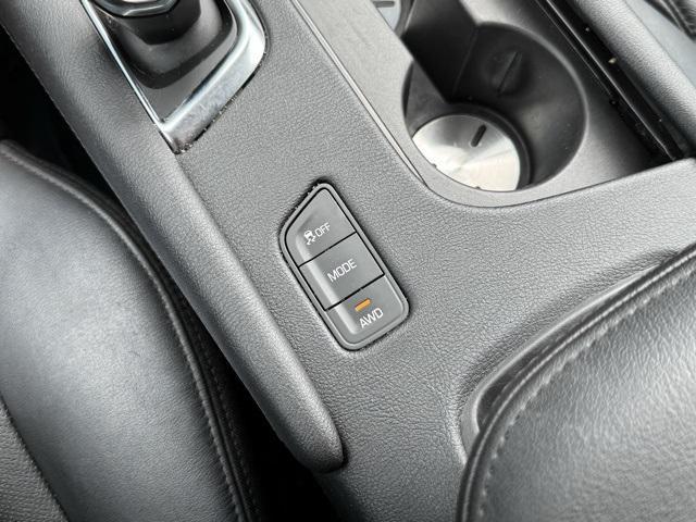 used 2019 Cadillac XT5 car, priced at $20,998