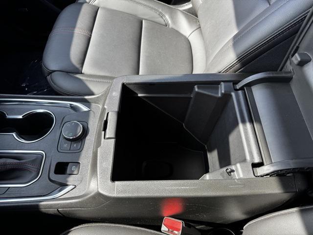 used 2023 Chevrolet Traverse car, priced at $40,999