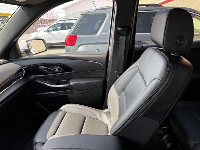 used 2023 Chevrolet Traverse car, priced at $40,999