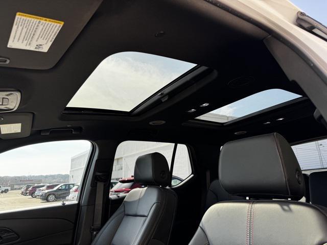 used 2023 Chevrolet Traverse car, priced at $40,999