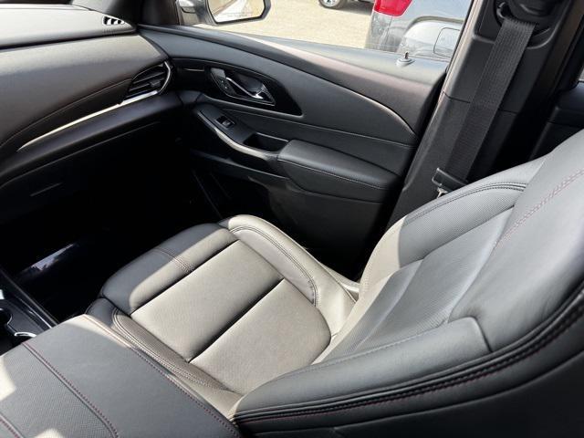 used 2023 Chevrolet Traverse car, priced at $40,999