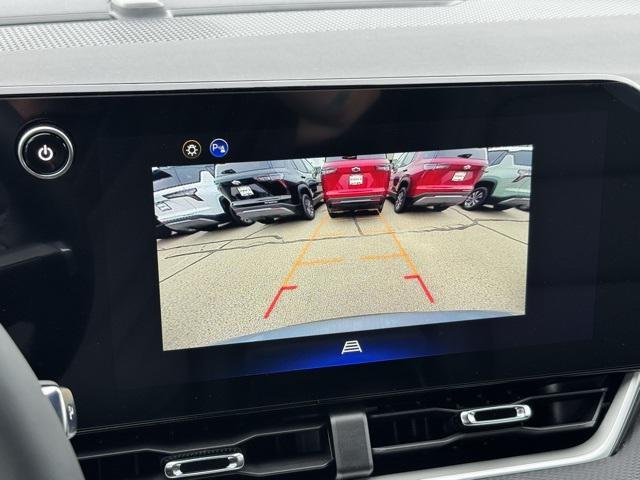 new 2026 Chevrolet Equinox car, priced at $33,045