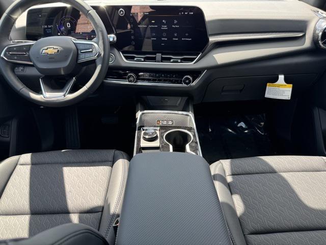 new 2026 Chevrolet Equinox car, priced at $34,045