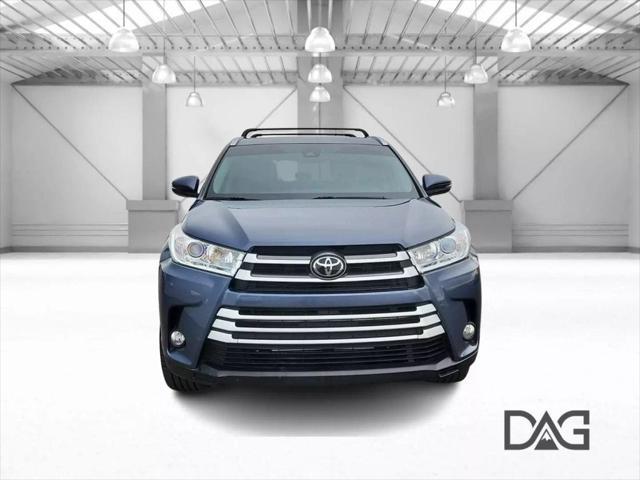 used 2019 Toyota Highlander car, priced at $33,500