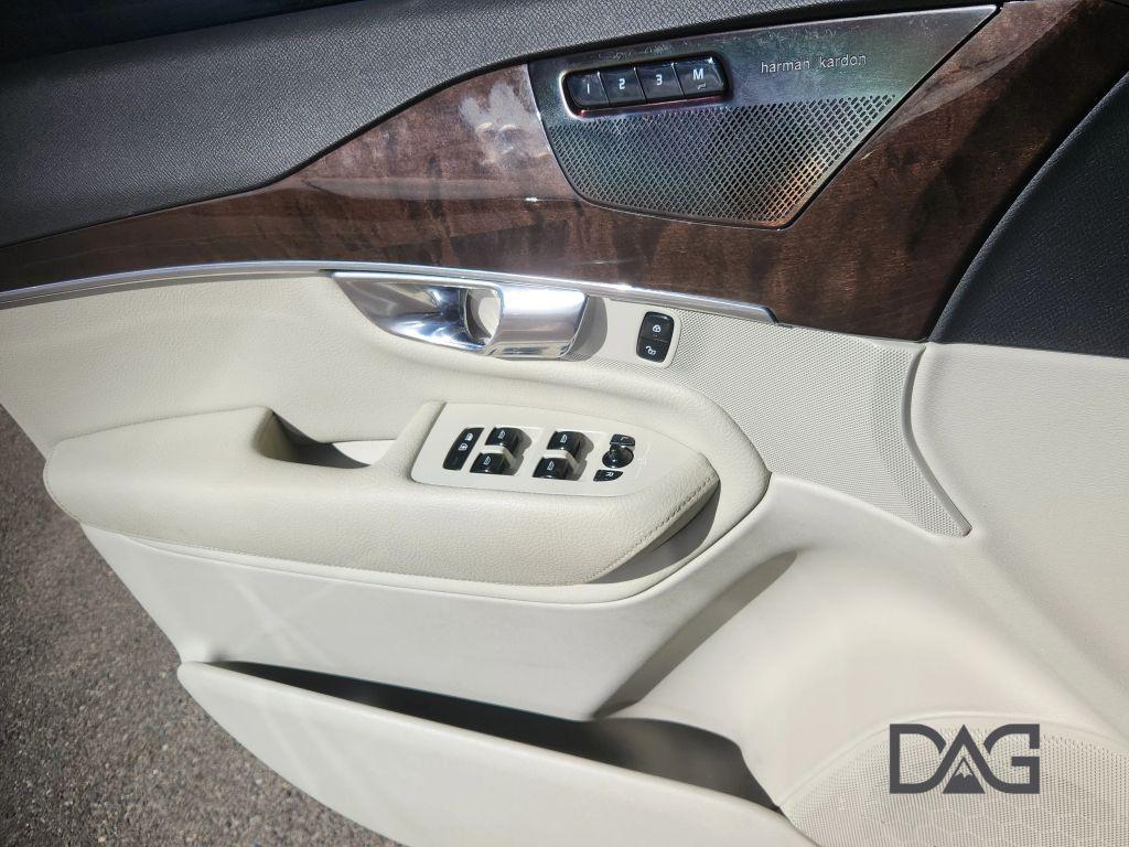 used 2019 Volvo XC90 car, priced at $25,995