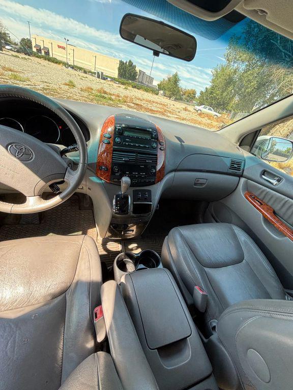 used 2006 Toyota Sienna car