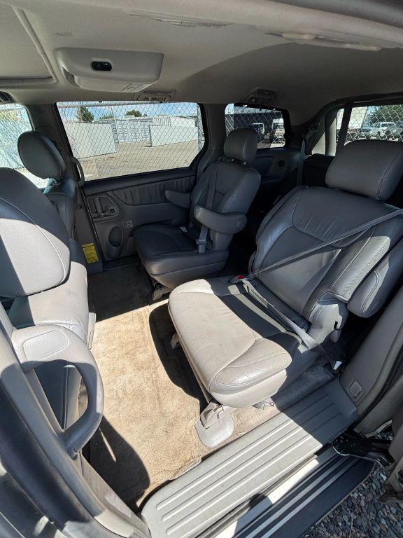 used 2006 Toyota Sienna car