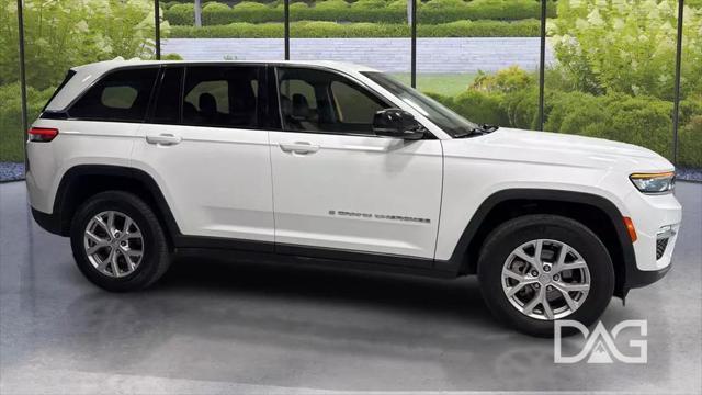 used 2022 Jeep Grand Cherokee car, priced at $33,995