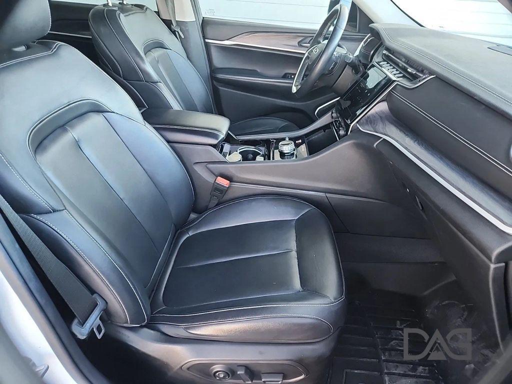 used 2022 Jeep Grand Cherokee car, priced at $29,995