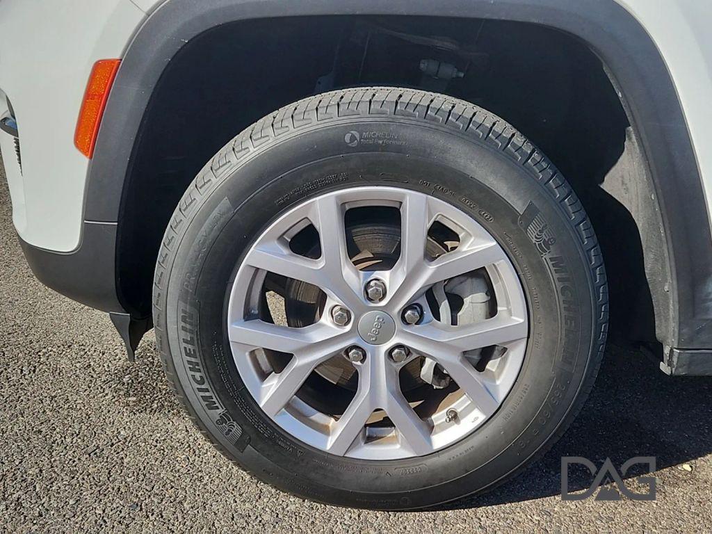 used 2022 Jeep Grand Cherokee car, priced at $29,995