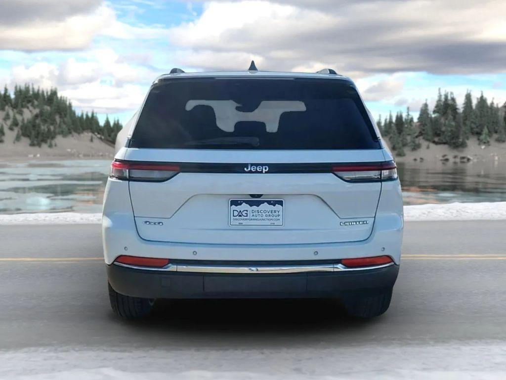 used 2022 Jeep Grand Cherokee car, priced at $29,995