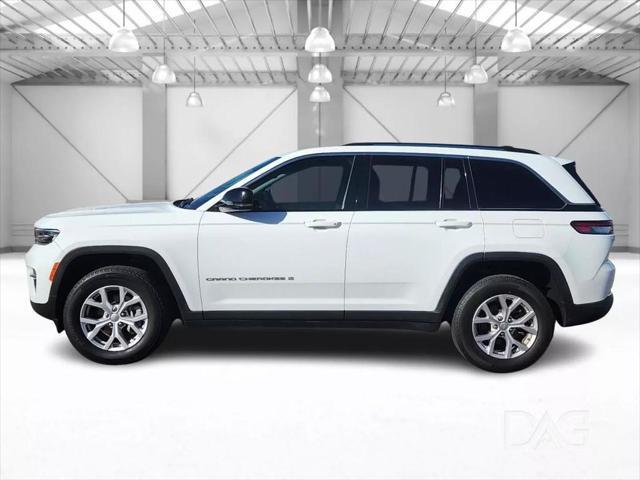 used 2022 Jeep Grand Cherokee car, priced at $31,995