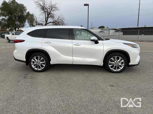 used 2023 Toyota Highlander car, priced at $43,995