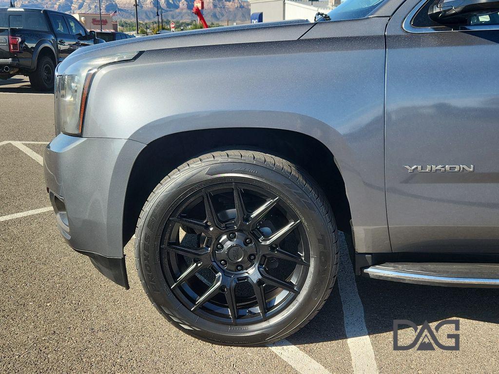 used 2020 GMC Yukon car, priced at $26,995