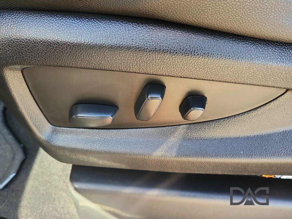 used 2020 GMC Yukon car, priced at $26,995