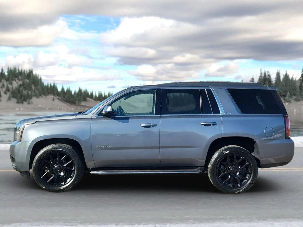 used 2020 GMC Yukon car, priced at $26,995