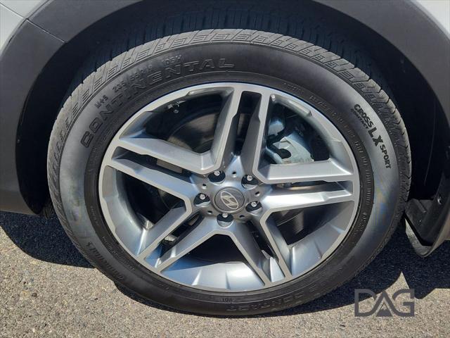 used 2018 Hyundai Santa Fe car, priced at $19,995