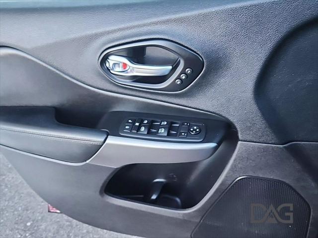 used 2021 Jeep Cherokee car, priced at $13,685