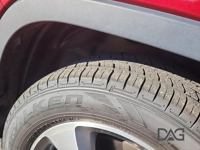 used 2021 Jeep Cherokee car, priced at $17,995