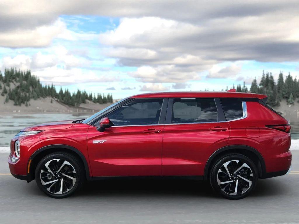 used 2025 Mitsubishi Outlander PHEV car, priced at $37,995