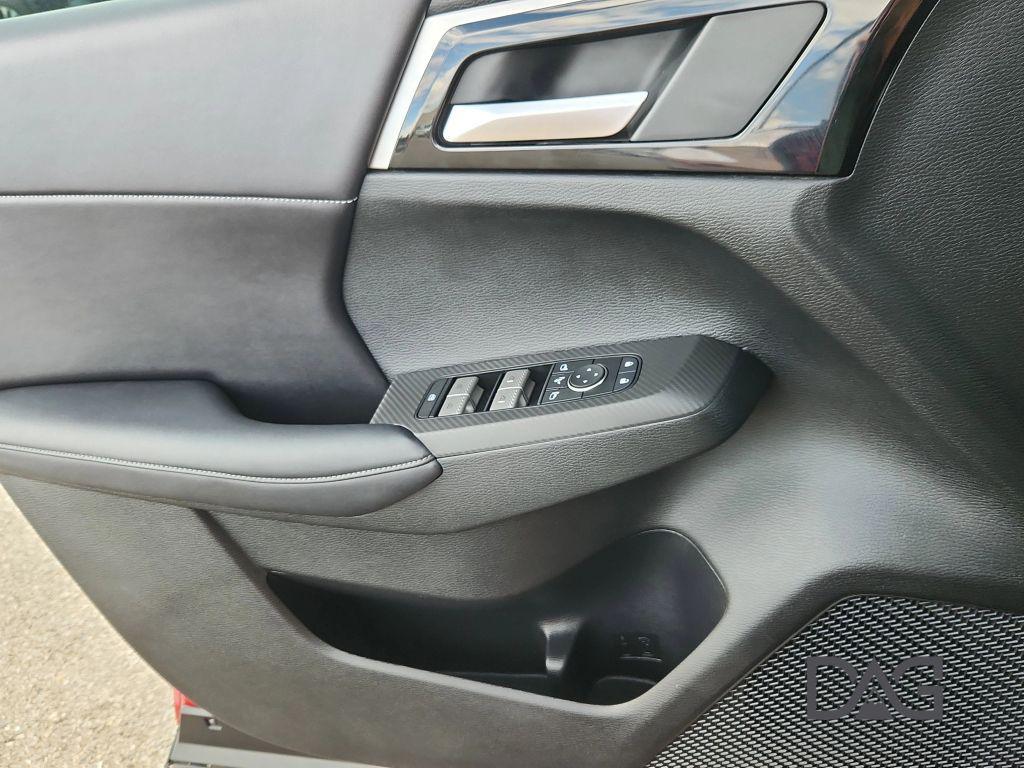 used 2025 Mitsubishi Outlander PHEV car, priced at $37,995