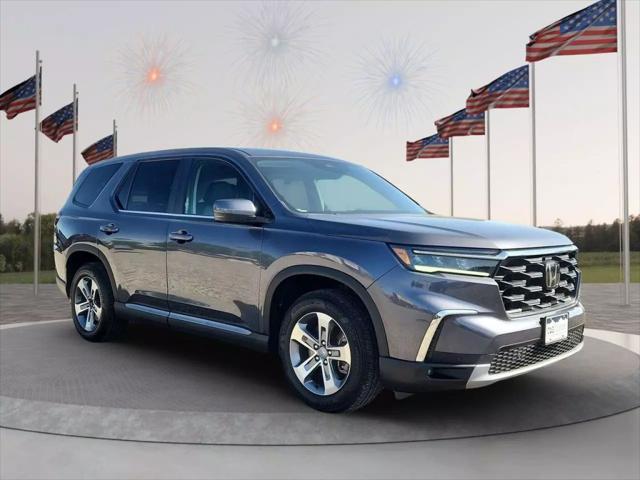 used 2023 Honda Pilot car, priced at $36,995