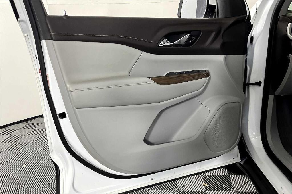 used 2020 GMC Acadia car, priced at $16,535